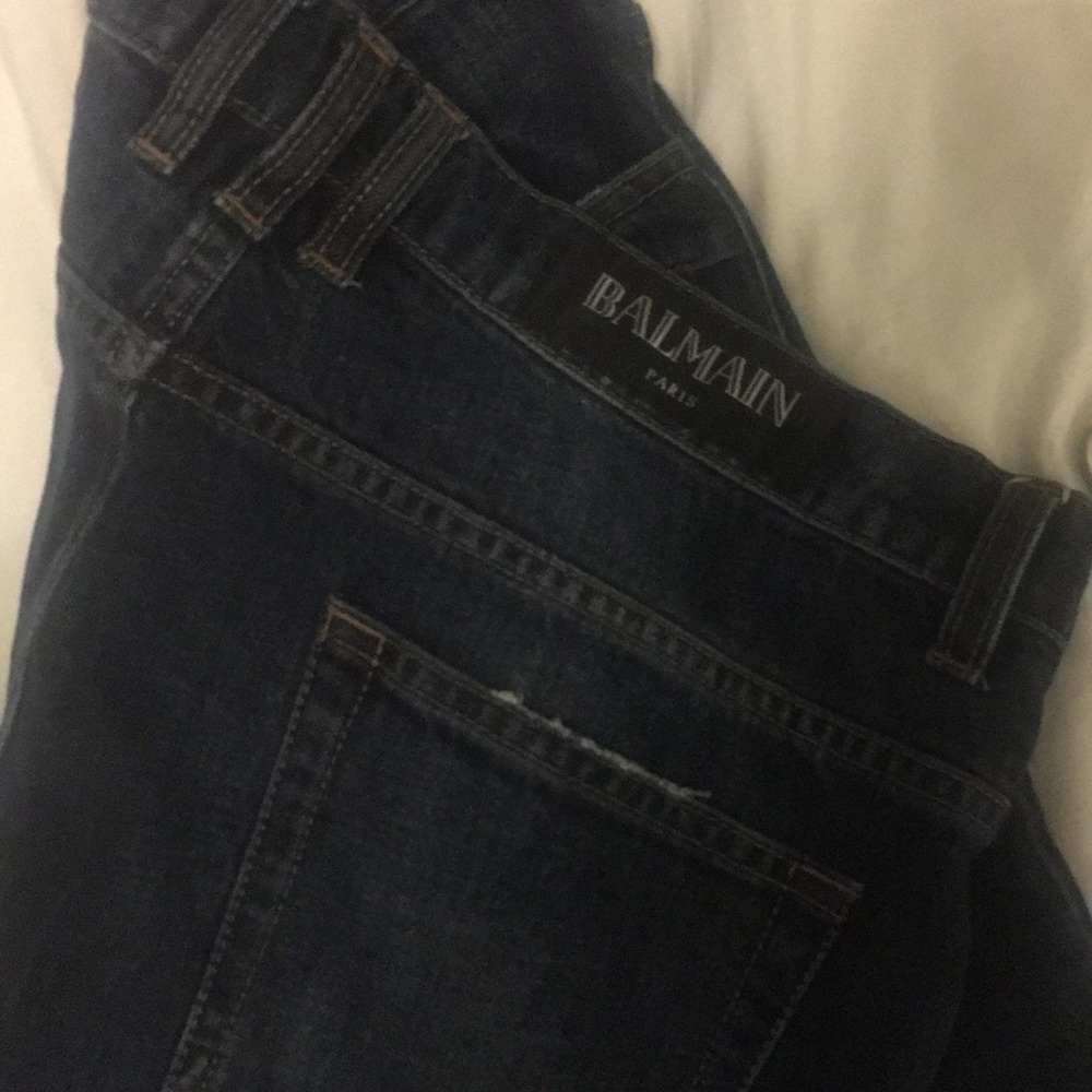 BALMAIN SIZE 31 WORN ONCE BASICALLY BRAND NEW ‼️